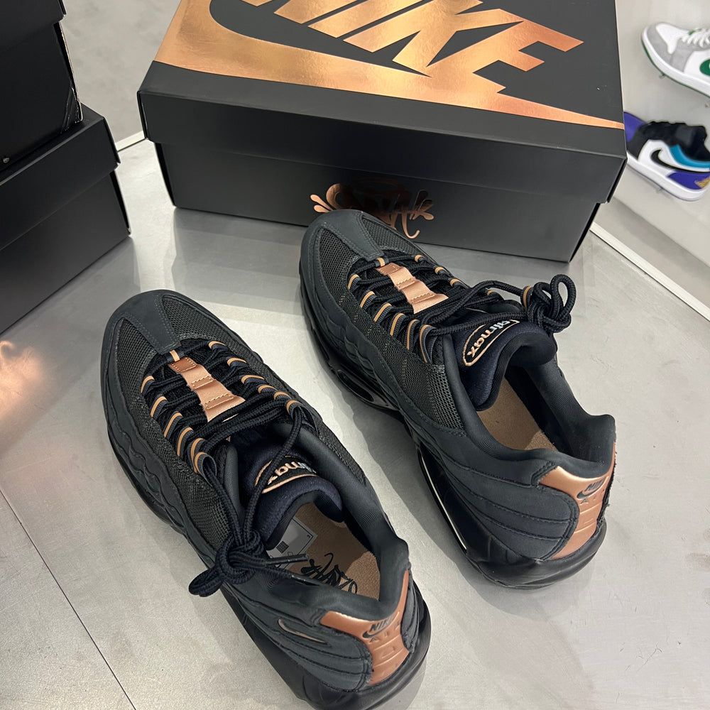 
                  
                    Nike Air Max 95 x Syna World x Central Cee (Black Rose Gold)
                  
                